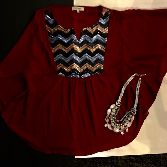 Umgee Tops - Beautiful  Shirt ‼️